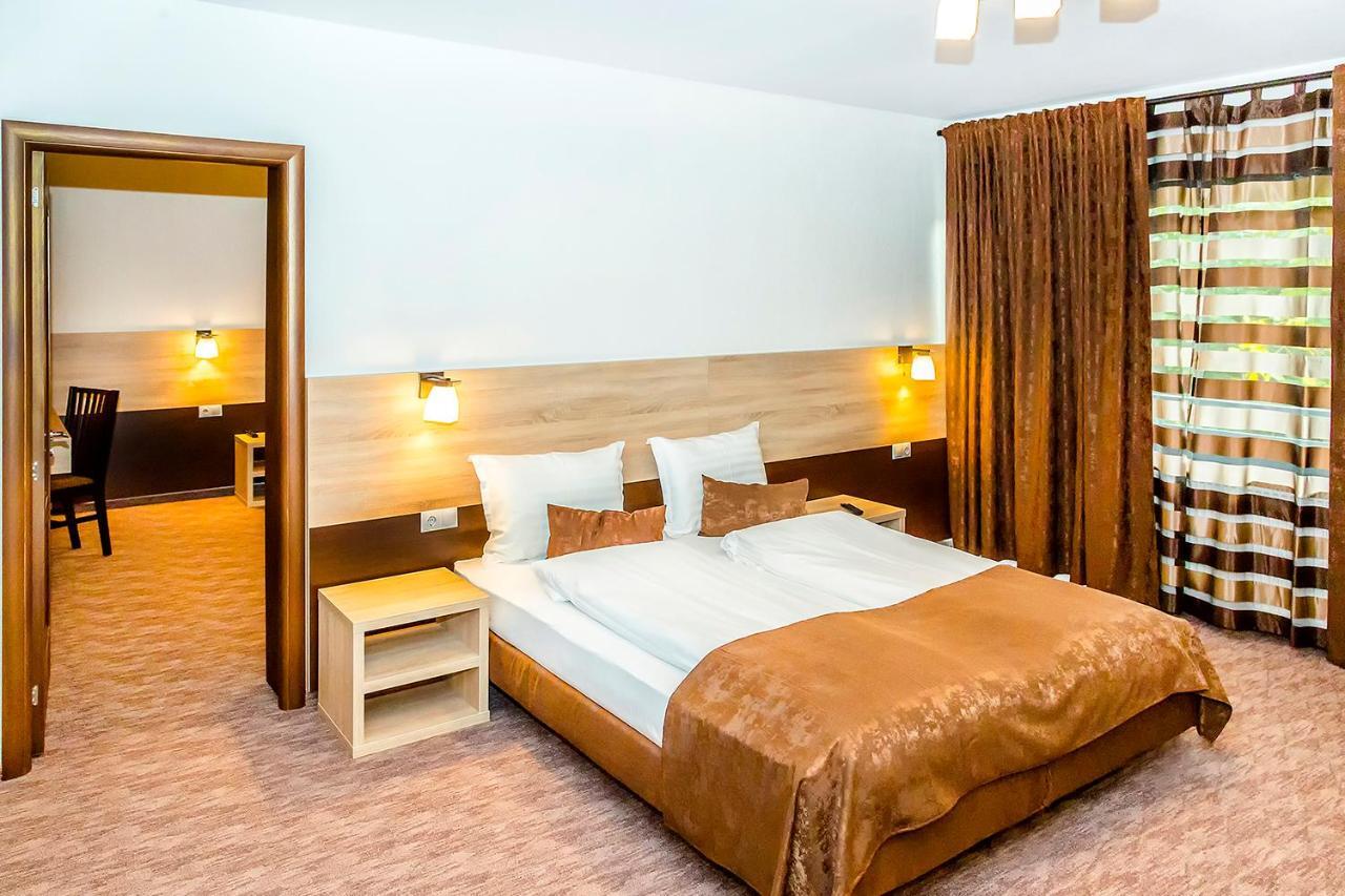 Casa Baimareana Otel Baia Mare Dış mekan fotoğraf