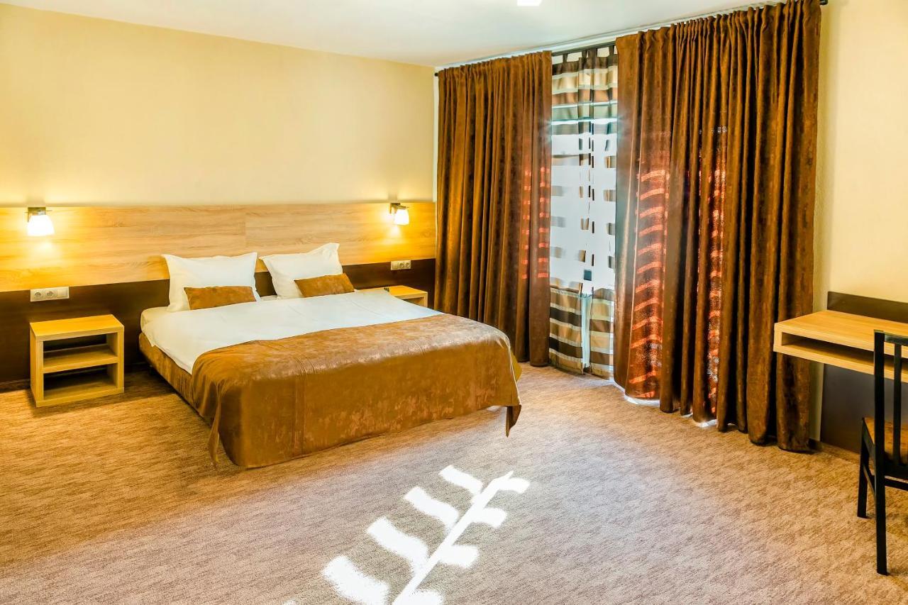 Casa Baimareana Otel Baia Mare Dış mekan fotoğraf