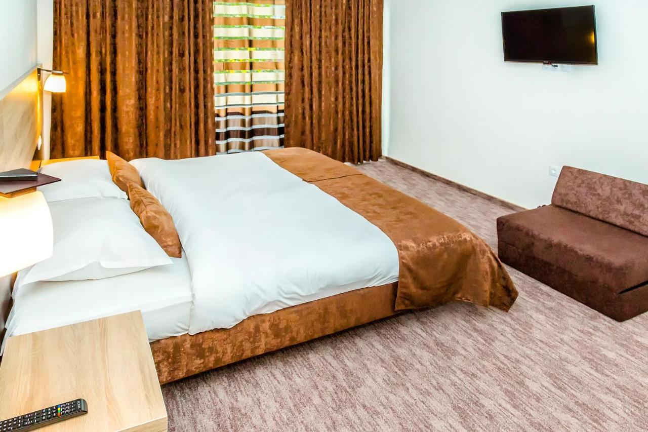 Casa Baimareana Otel Baia Mare Dış mekan fotoğraf